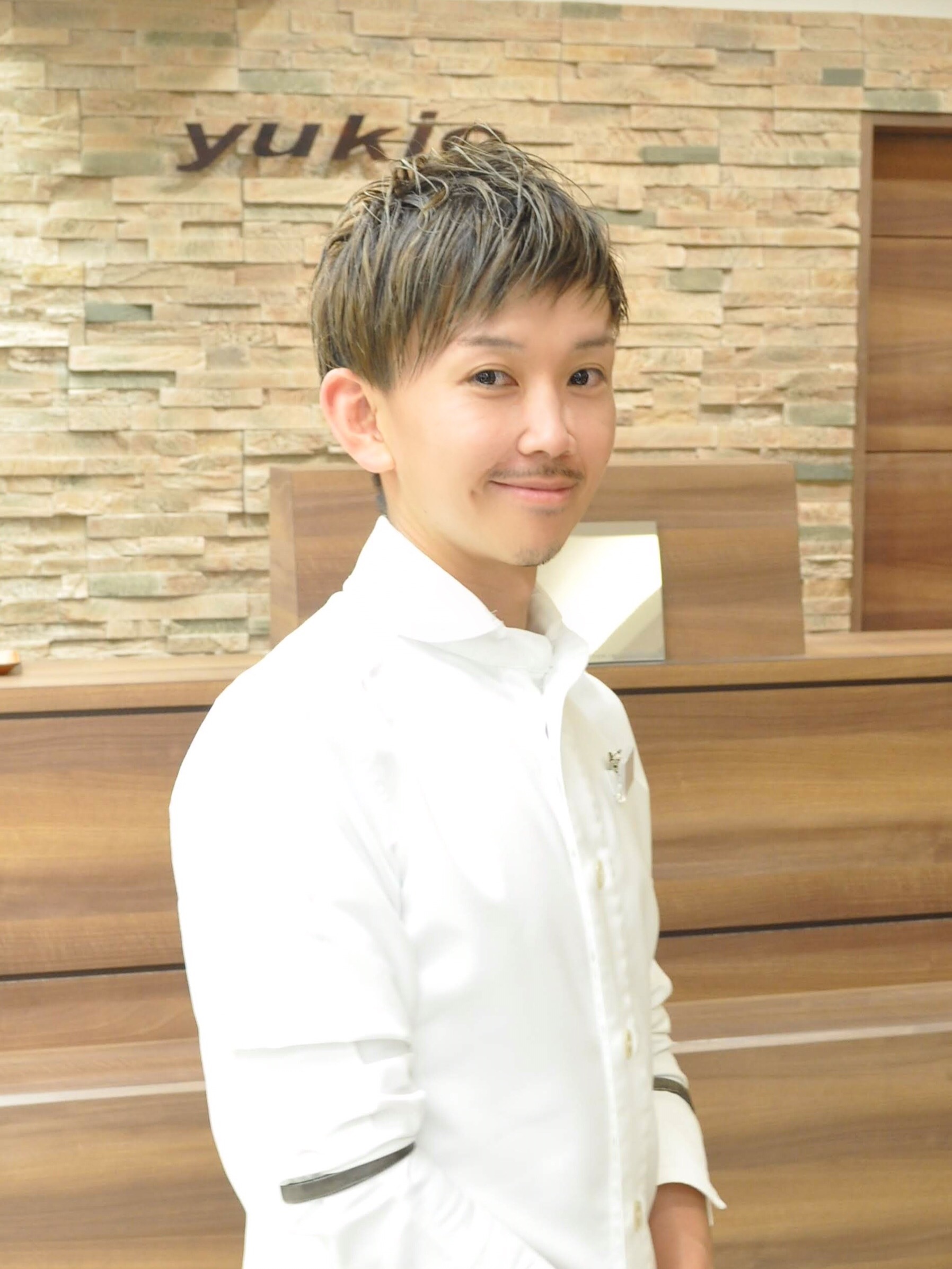 内田　国栄